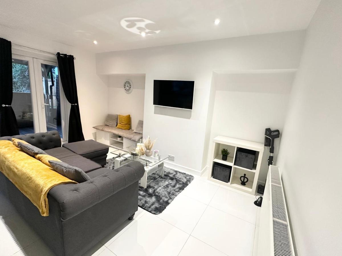 نوتينغهام Charming 3-Bed Home Minutes From City Centre المظهر الخارجي الصورة