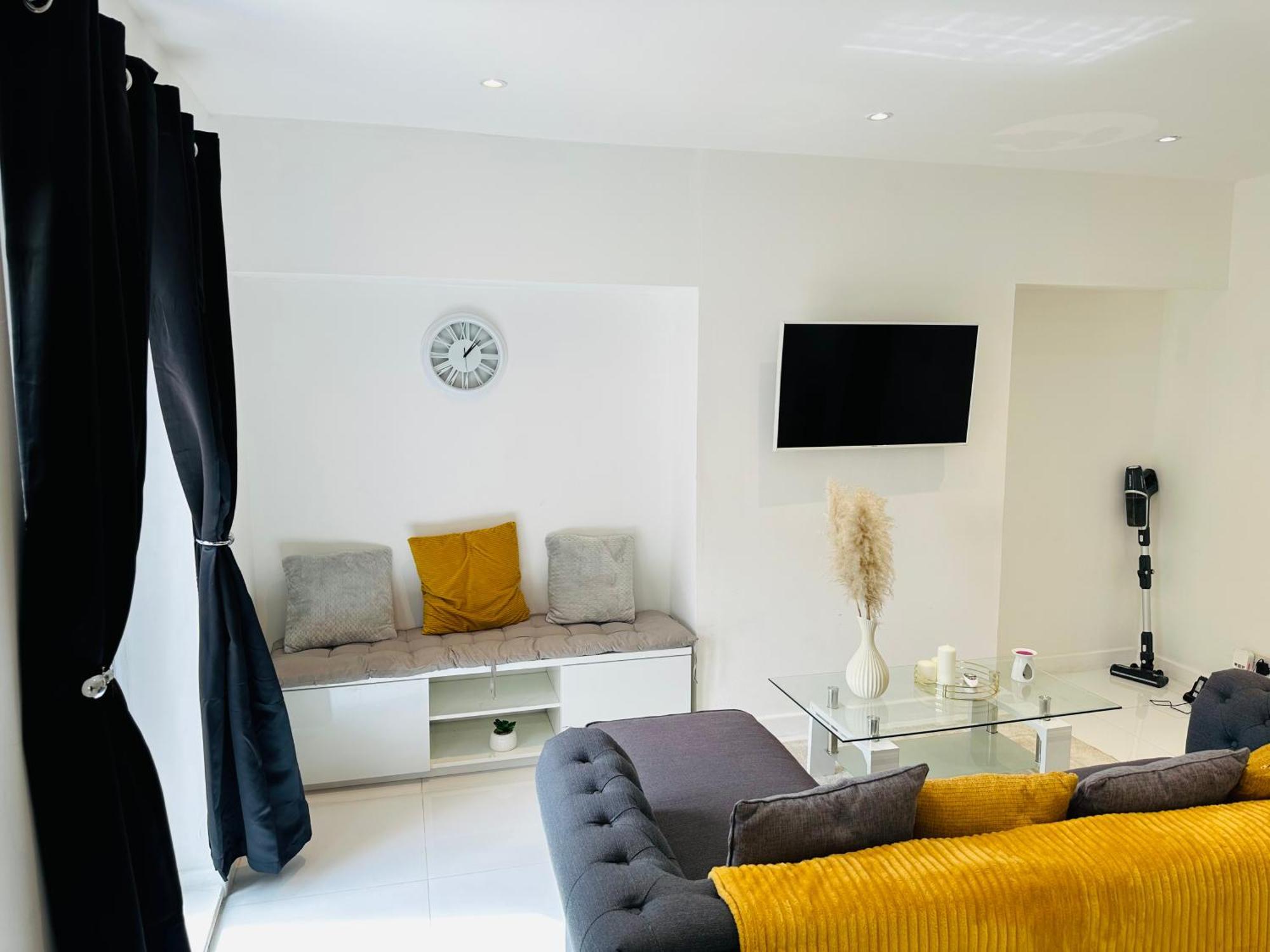 نوتينغهام Charming 3-Bed Home Minutes From City Centre المظهر الخارجي الصورة